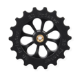 Levelling wheel for heated pad