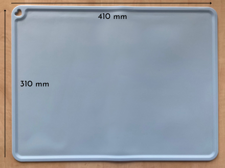 Silicone mat for working with resin