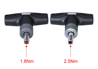 Moment key with nozzles attachments