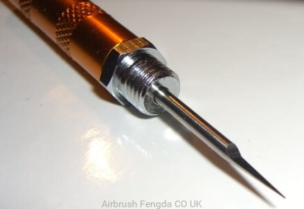 A cleaning needle on Airbrush Fengda BD-470